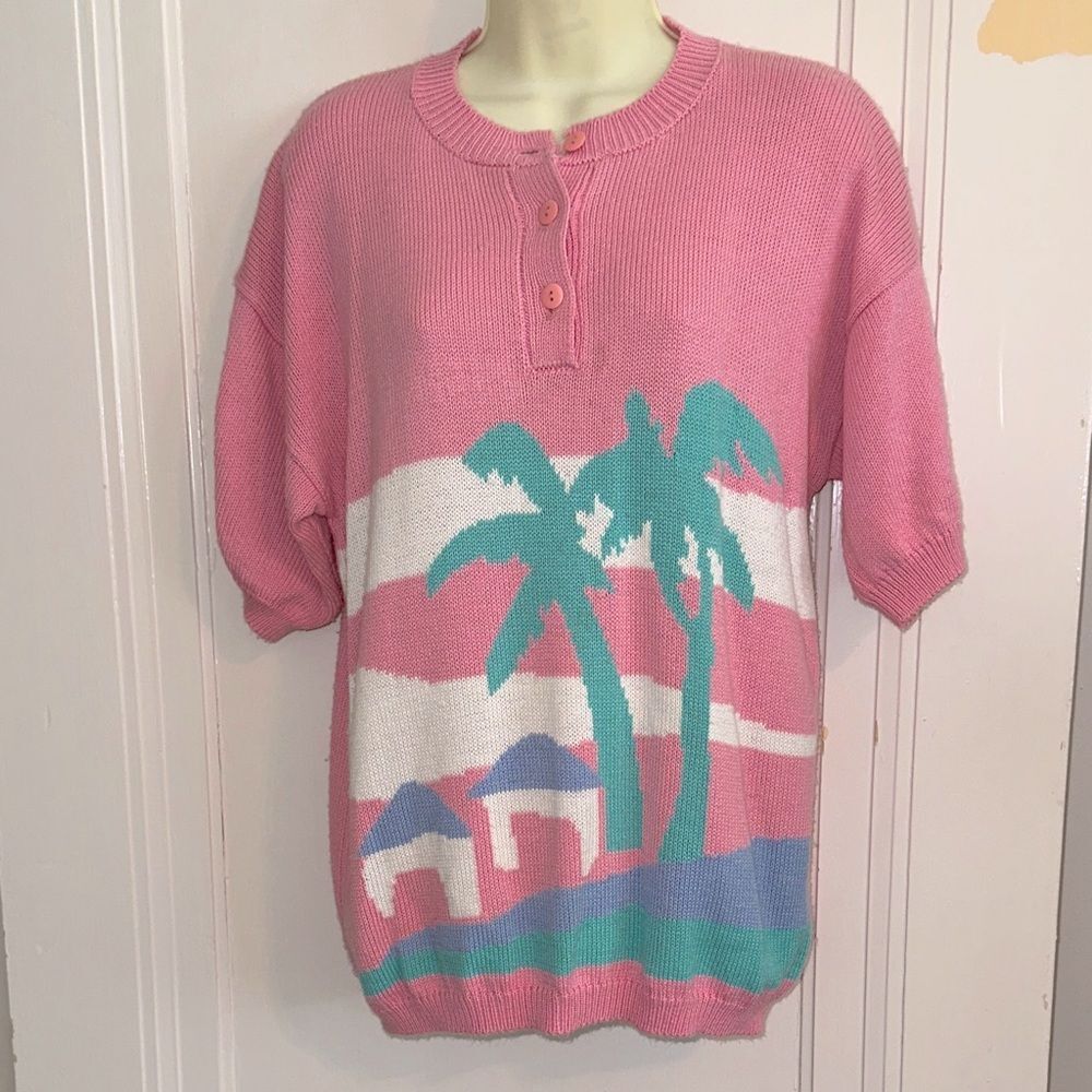Vintage 80s/90s Catalina Pink Knit Short Sleeve Long Sweater with‎ Beach Scene